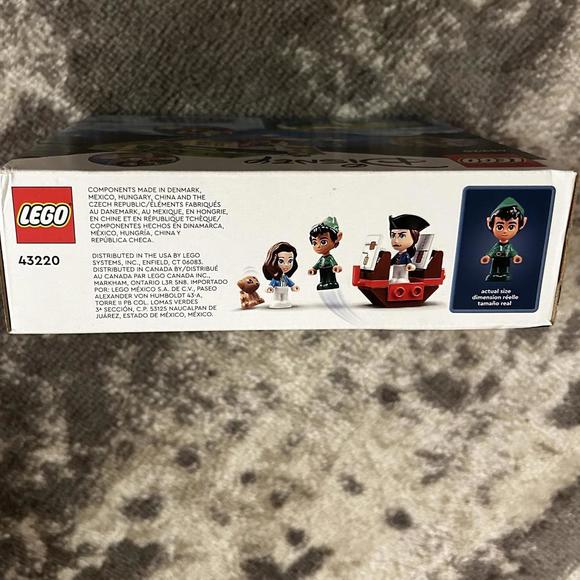 Lego Disney Peter Pan & Wendy Storybook Aventure Building Set (NEW) - Picture 3 of 3